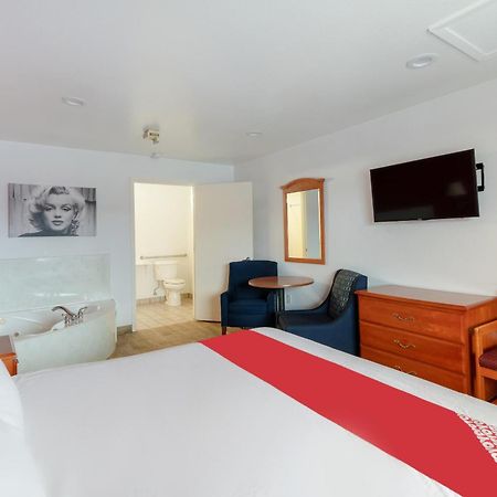 Oyo Hotel San Antonio Near At&T Center Dış mekan fotoğraf