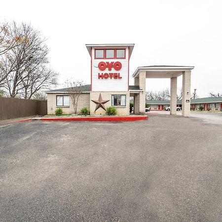 Oyo Hotel San Antonio Near At&T Center Dış mekan fotoğraf