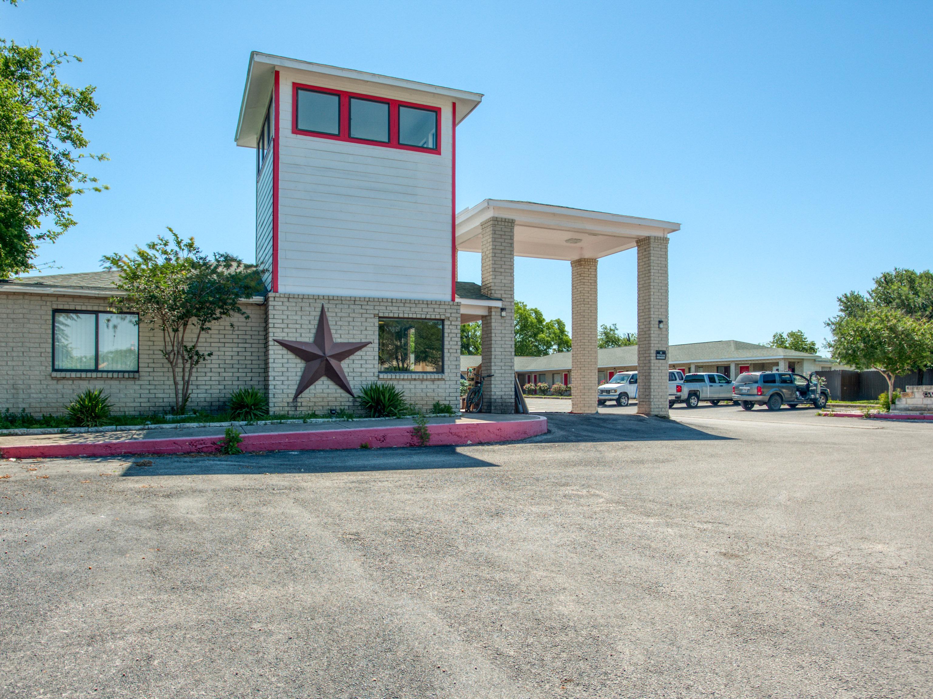 Oyo Hotel San Antonio Near At&T Center Dış mekan fotoğraf